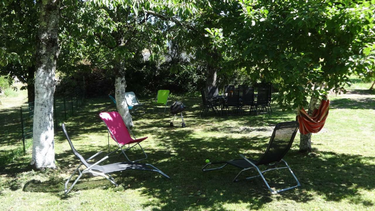 Villa Gite CANTAUVERGNE à Vebret Extérieur photo