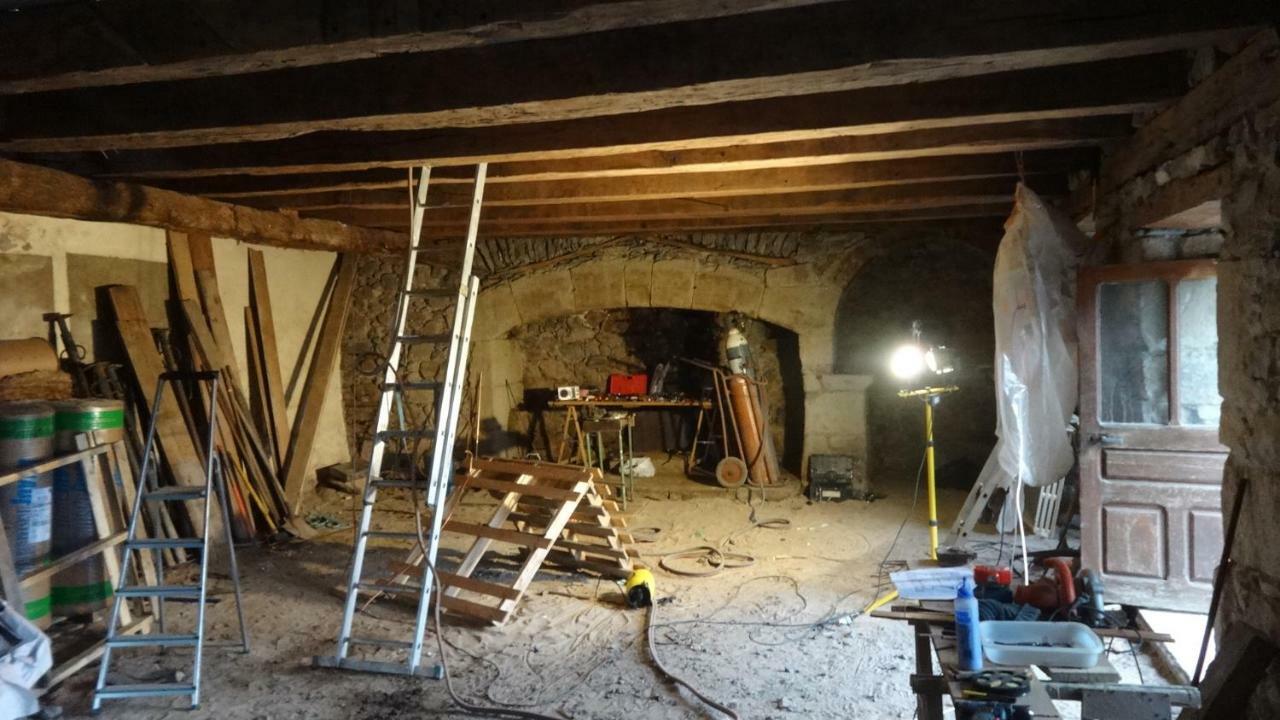 Villa Gite CANTAUVERGNE à Vebret Extérieur photo
